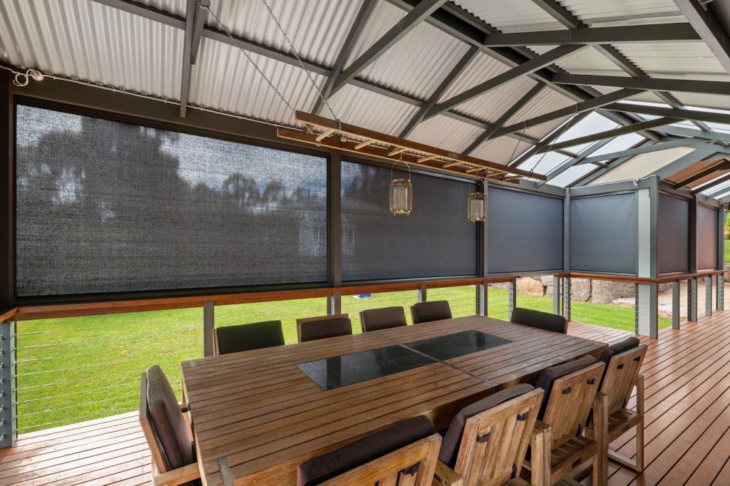 Outdoor blinds