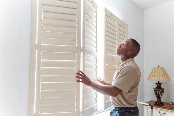 plantation shutter-600x400-canva (2)