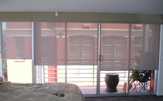 A Complete Guide To Enhancing Your Interior With Roller Blinds